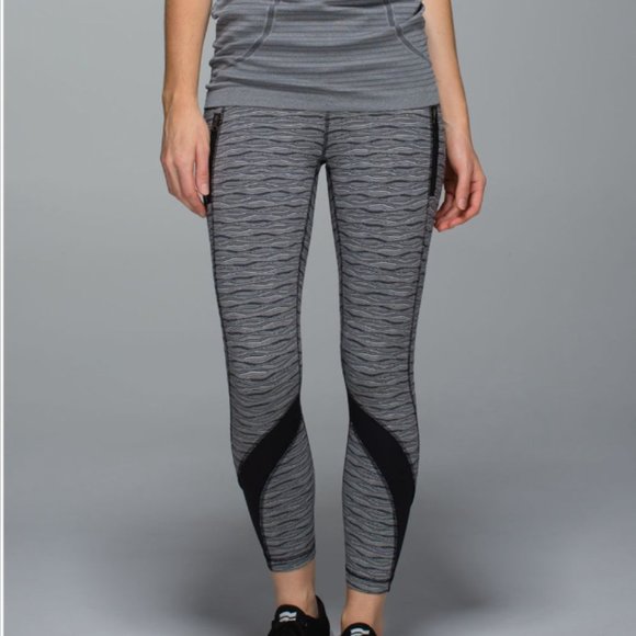 Lululemon Inspire Tight II Textured Wave Black Silver Spoon/Black 6 - Picture 1 of 16